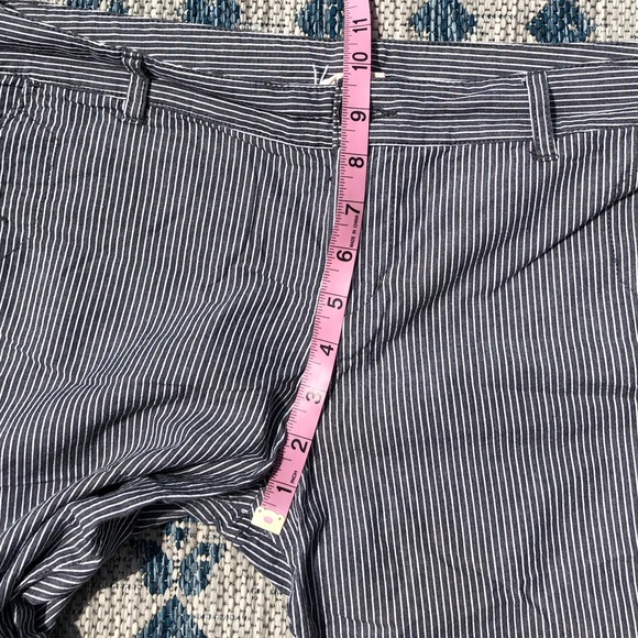 Volcom Striped Shorts - Picture 3 of 8